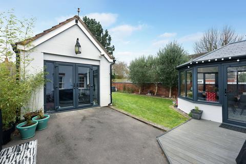 4 bedroom detached house for sale, Main Road, Cheltenham GL51