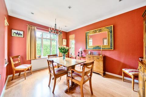 undefined, Manor Walk, Weybridge, KT13