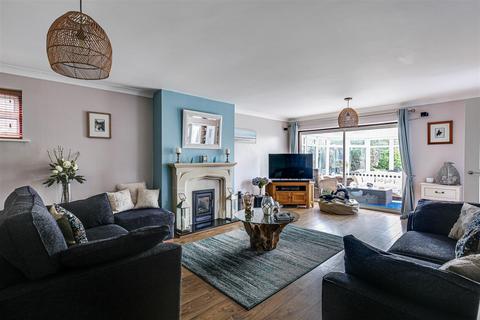 4 bedroom detached house for sale, St. Winifreds Road, Biggin Hill TN16