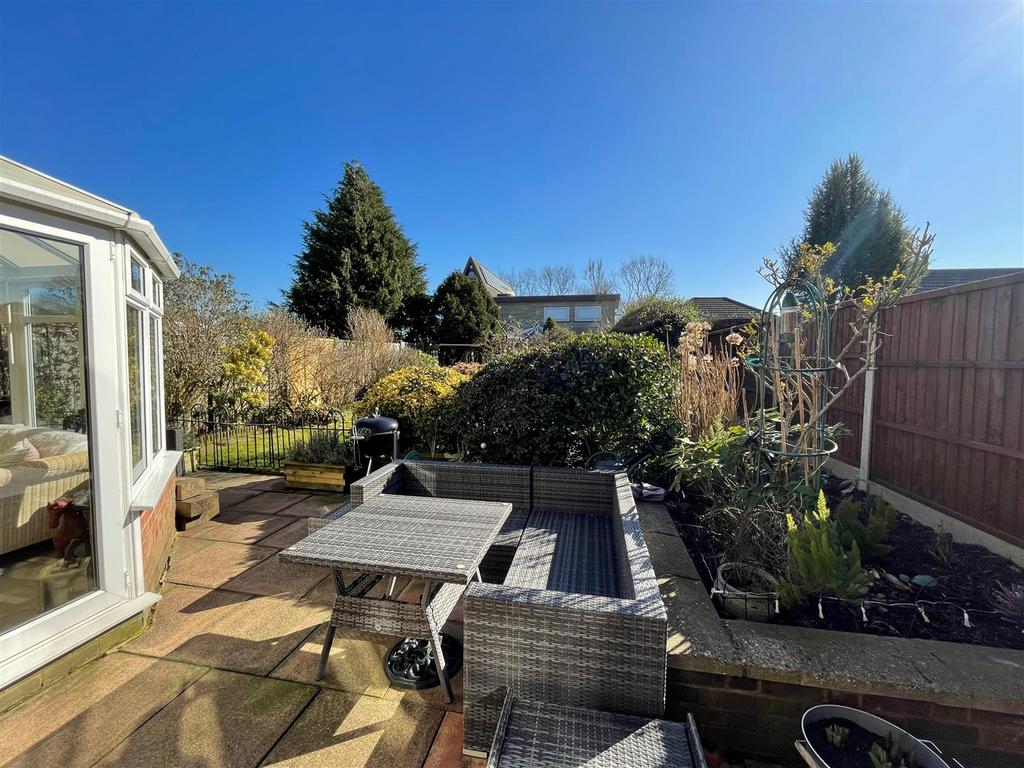 Rear Garden3.jpg