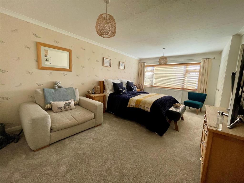Bedroom.jpg