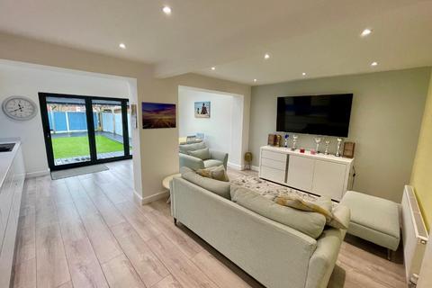 48 Capenhurst Lane, Whitby, Ellesmere Port, CH65 7AH