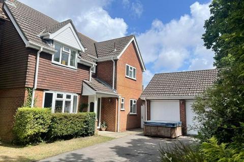 4 bedroom detached house for sale, Lime Kiln Lane, Holbury, SO45