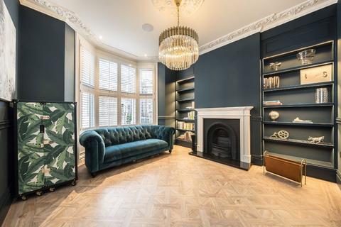 4 bedroom house for sale, Eccles Road, London SW11