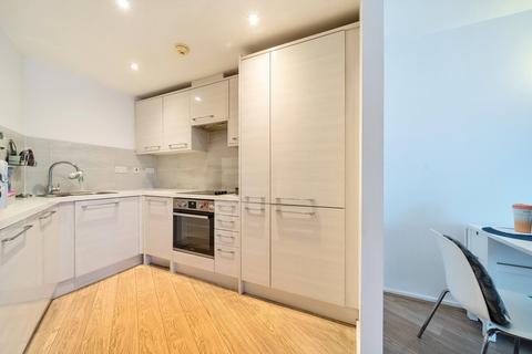 2 bedroom apartment for sale, Prestons Road, Blackwall, E14