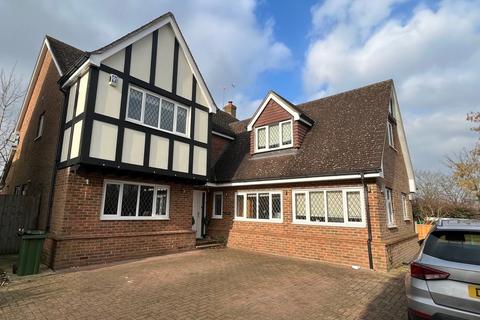 5 bedroom detached house for sale, Hedgerows, Hutton, Brentwood, CM13