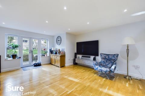 undefined, Aston Close, Hemel Hempstead, Hertfordshire, HP3 9HJ