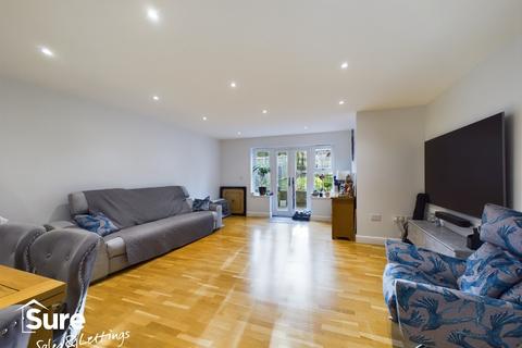 undefined, Aston Close, Hemel Hempstead, Hertfordshire, HP3 9HJ