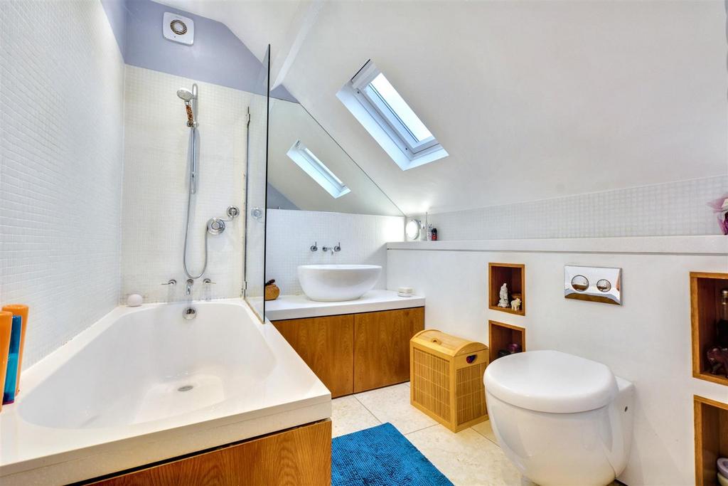 En Suite.jpeg