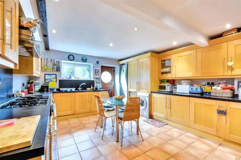 6 bedroom link detached house for sale, The Village, Dale Abbey