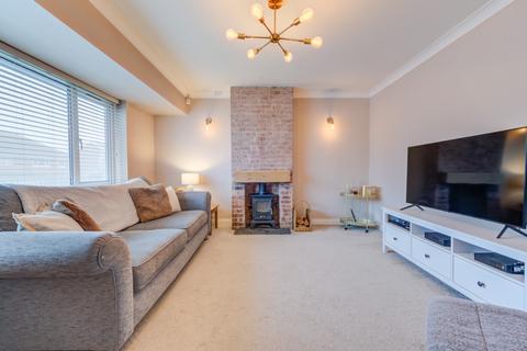 10 Bampton Road, Llanrumney, Cardiff, CF3 5SE