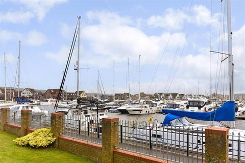 2 bedroom flat for sale, Lock Approach, Port Solent