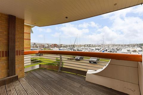 2 bedroom flat for sale, Lock Approach, Port Solent