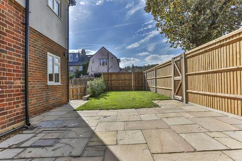 4 Tilehurst Road, Cheam, Sutton, SM3 8PB