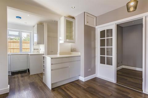 4 Tilehurst Road, Cheam, Sutton, SM3 8PB