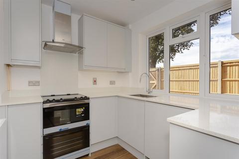 4 Tilehurst Road, Cheam, Sutton, SM3 8PB