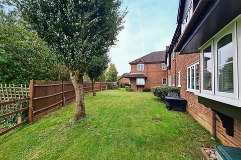 10 Bengeo Meadows, Hertford, SG14 3HT
