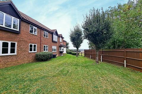 10 Bengeo Meadows, Hertford, SG14 3HT