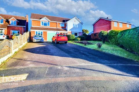 5 bedroom detached house for sale, Padgate Close, Leicester