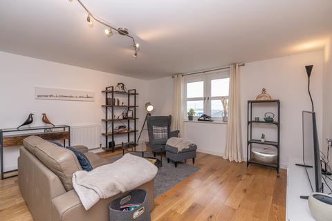 2 bedroom flat for sale, 13/21 Constitution Place, The Shore, EH6 7DJ