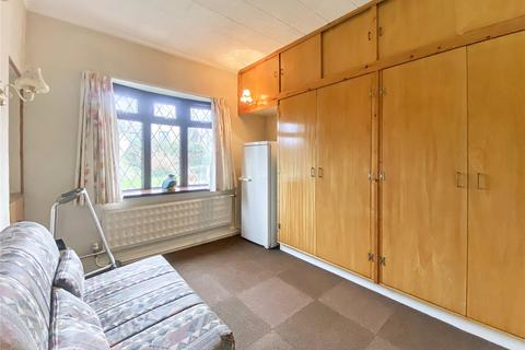 2 bedroom bungalow for sale, North Cray Road, Sidcup, DA14