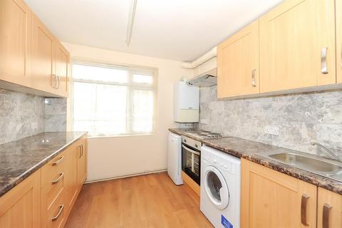 2 bedroom flat for sale, Victoria Road South Ruislip, HA4