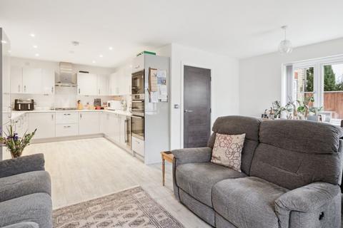 3 Spring Drive, Longwick, Princes Risborough, HP27 9FG