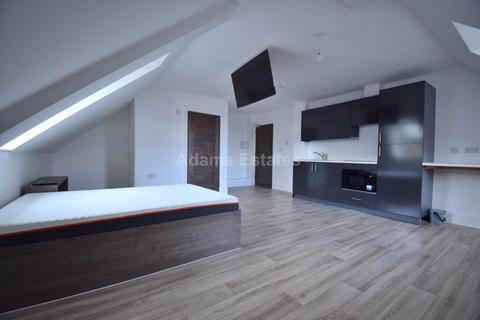 undefined, Block B, Charndon Close, Reading