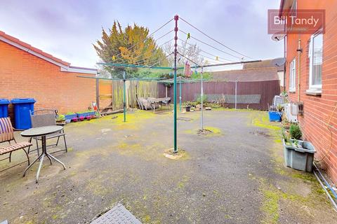 107 Beacon Street, Lichfield, WS13 7BG