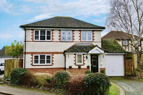 3 bedroom detached house for sale, Farrier Close, Orchard Heights