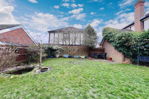 3 bedroom detached house for sale, Farrier Close, Orchard Heights