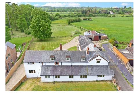 4 bedroom cottage for sale, 42 Bishopstone Road, Aylesbury HP17