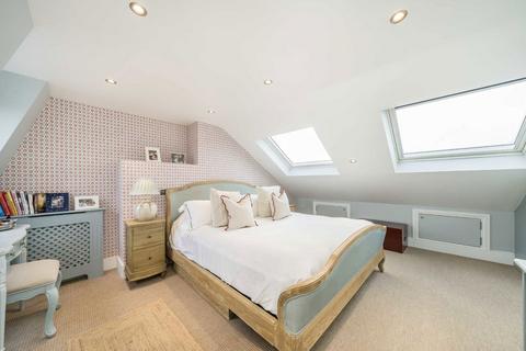 4 bedroom house to rent, Squarey Street, London SW17