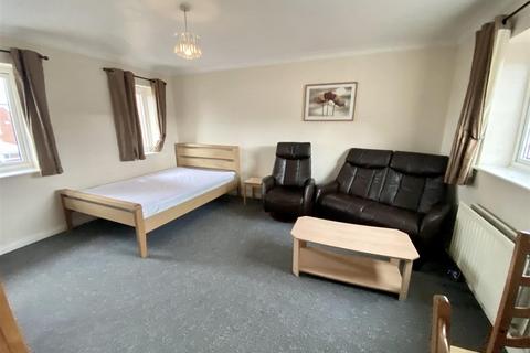 1 bedroom flat to rent, Drayford Close, Manchester