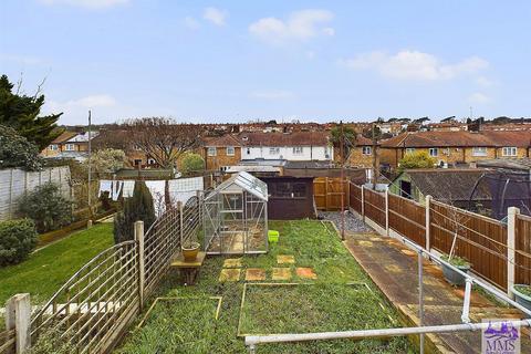 3 bedroom end of terrace house for sale, Carton Close, Rochester