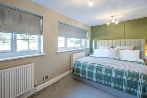 12 Clee View Road, Wombourne, Wolverhampton, WV5 0BD