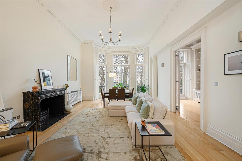 Flat 2, 18 Ennismore Gardens Hi-2.jpg