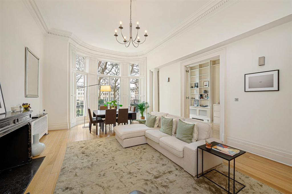 Flat 2, 18 Ennismore Gardens Hi-6.jpg
