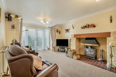 4 bedroom detached house for sale, Fallows Road, Northleach, Cheltenham, Gloucestershire, GL54