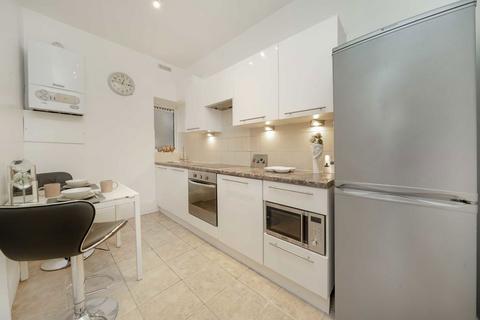 1 bedroom flat for sale, Christchurch Avenue, London NW6