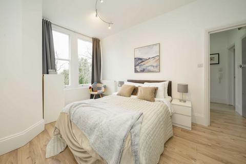 1 bedroom flat for sale, Christchurch Avenue, London NW6