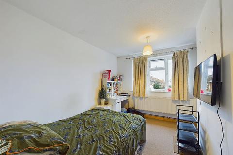 2 bedroom apartment for sale, London, New Eltham SE9