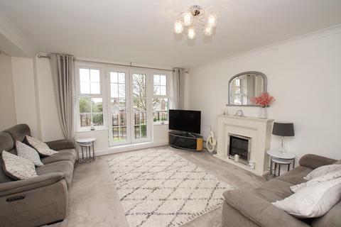 2 bedroom flat for sale, Link Road, Eastbourne BN20