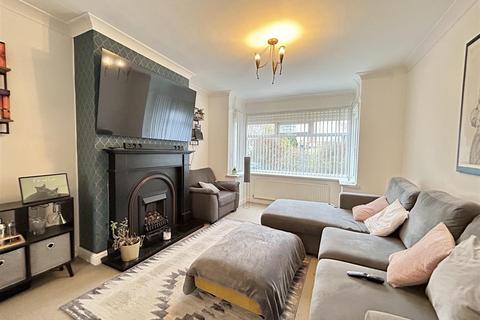 3 bedroom semi-detached house for sale, Alvin Close, Halesowen