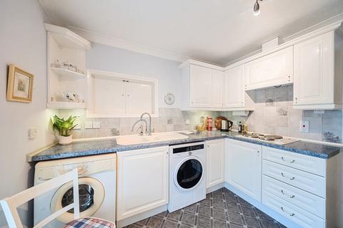 2 bedroom flat for sale, Normandy Street, Alton, Hampshire, GU34