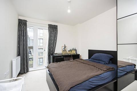 3 bedroom flat for sale, Guardian Avenue, Colindale, London, NW9