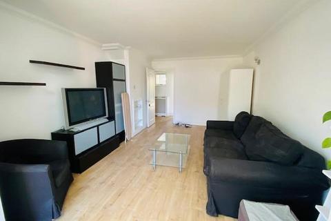 18 Adair Close, London, SE25 4HF
