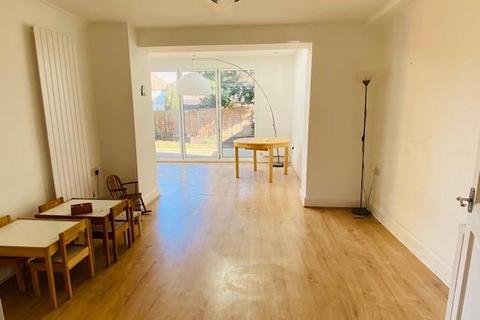 18 Adair Close, London, SE25 4HF