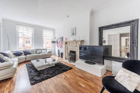 2 bedroom flat to rent, Basil Street, Knightsbridge, London, SW3