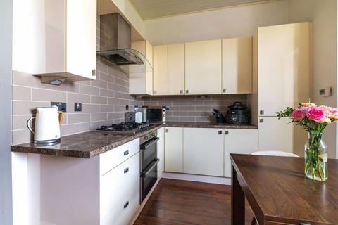 Flat F, 24 Albyn Grove, Aberdeen, AB10 6SQ